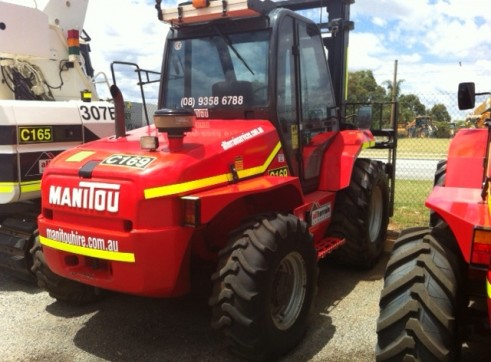 Manitou MH25 buggies for hire! 3