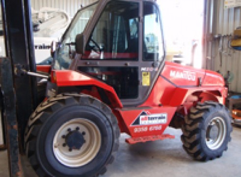 Manitou MH25 buggies for hire! 4