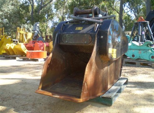 MB Crusher Bucket FOR HIRE OR SALE 3