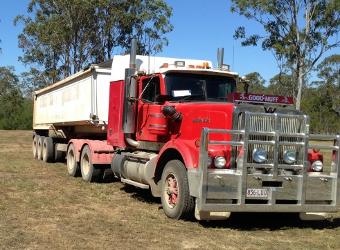Prime Mover and 2 x semi end tippers 1