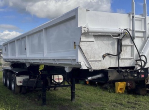 Road Train Side Tippers 3