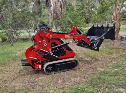 Tracked Mini Loader 4 in 1 bucket 25HP - with trailer 4