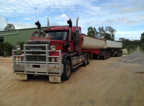 Wester Star Prime Mover - B double or Road Train