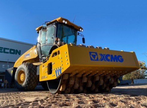 XCMG 20 Tonne Padfoot Roller 1